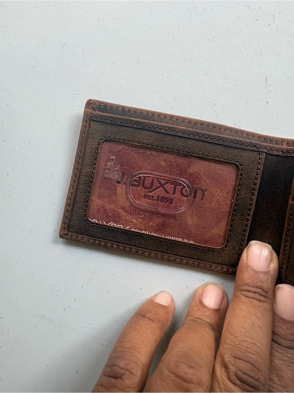 J. Buxton Men’s Genuine Leather RFID Bifold Wallet Brown American Flag